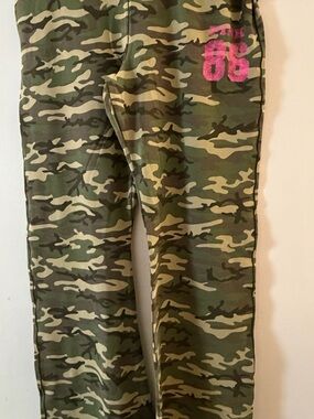 Victoria Secrets Camo Print fold over  Leggings with Pink 86 Detail